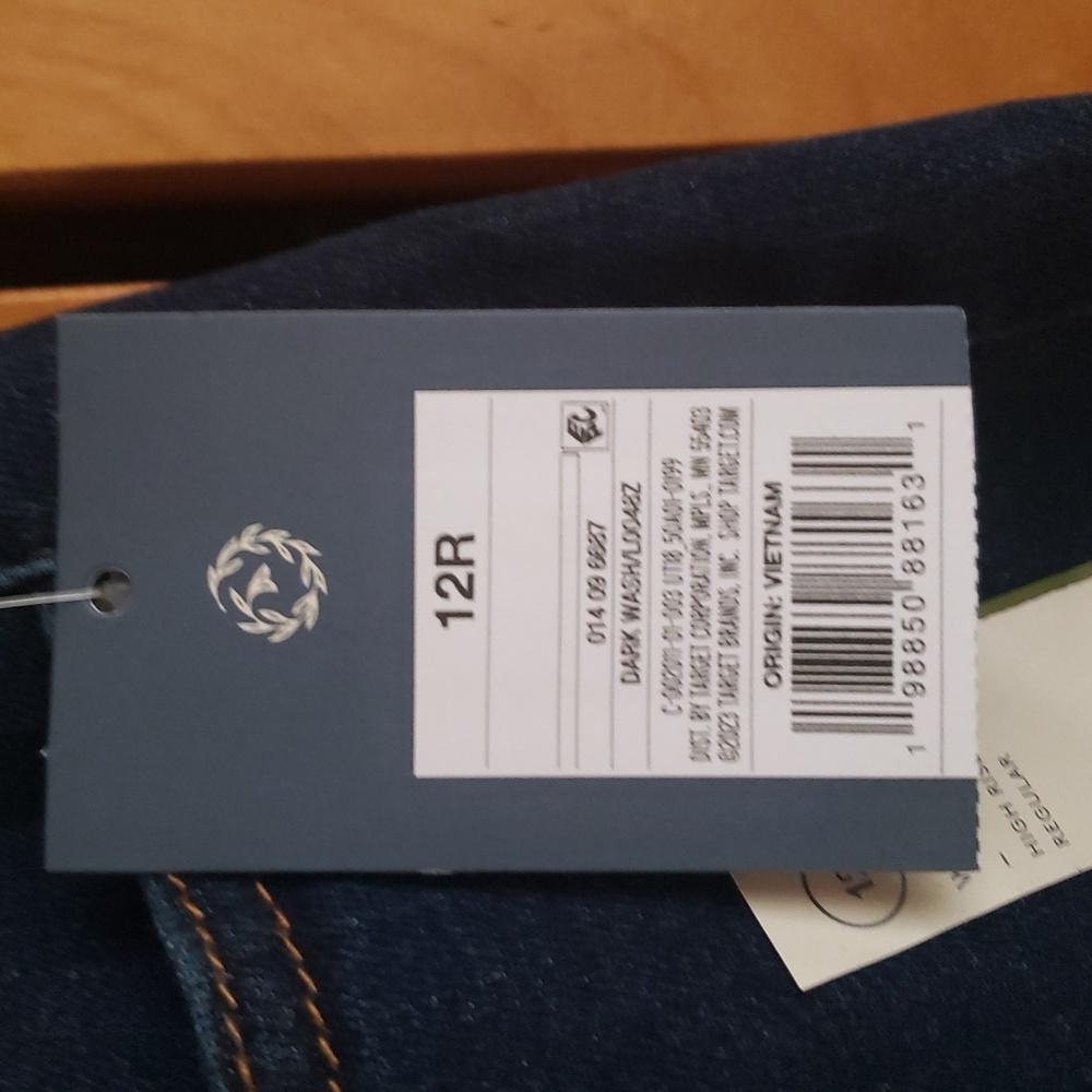 Universal Thread Dark Blue Flare Jeans - Picture 6 of 6